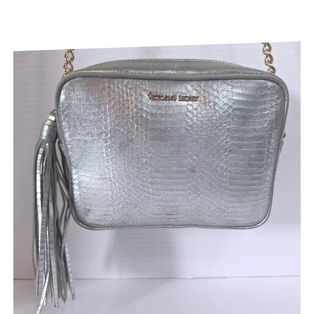 Victorias Secret Silver Metallic Snakeskin Crossbody Bag Tassel Gold Chain READ